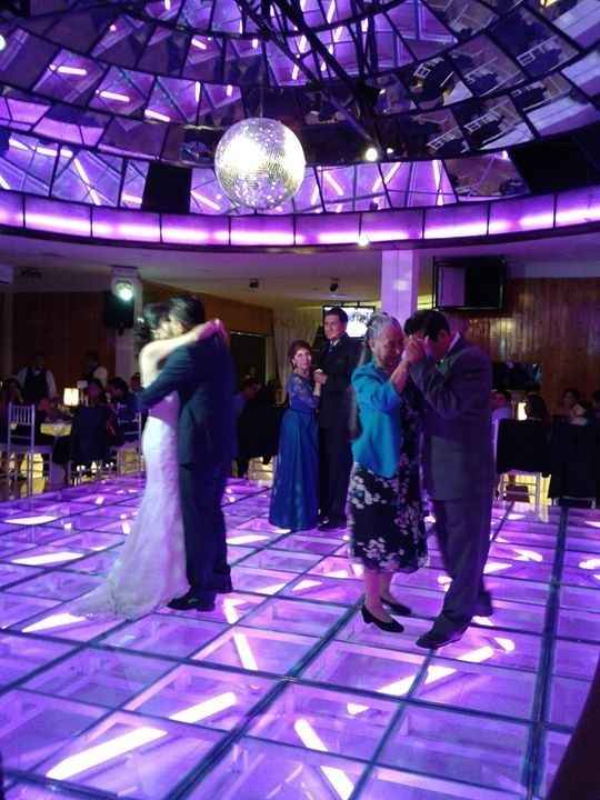 Presuman su foto... la novia con papá y mamá!! - 2