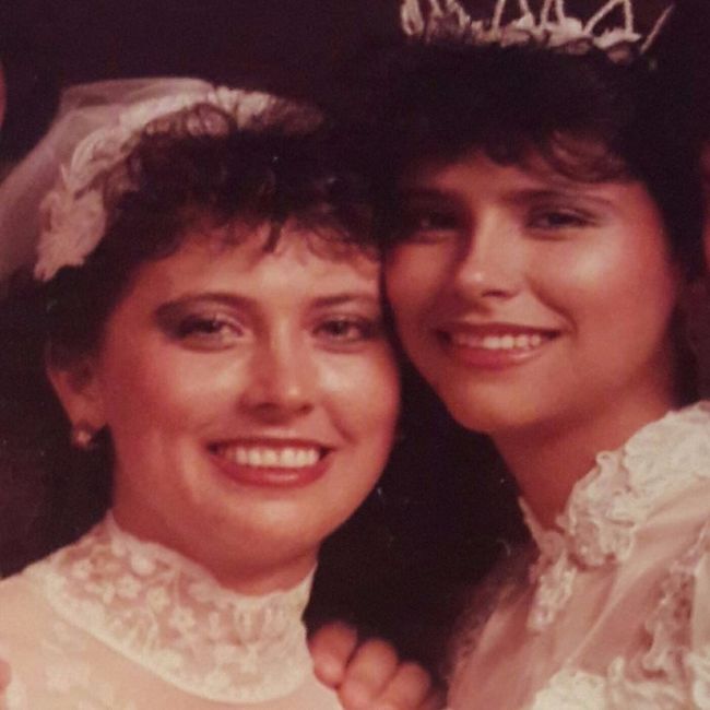 Novias: mi mamá y mi tía