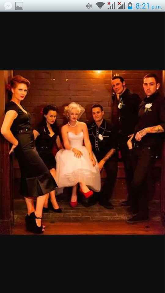 Outfit para damas de honor poco convencional - 5