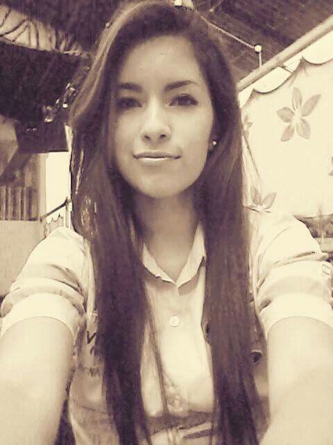 Ayuuuuda con el peinado @.@ - 1