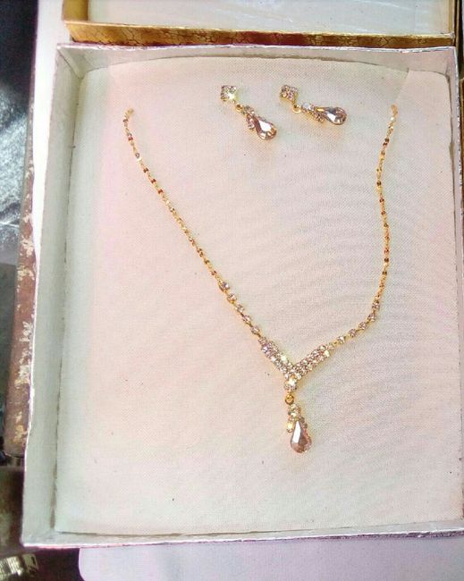 Mis aretes y collar para mi día B. - 1
