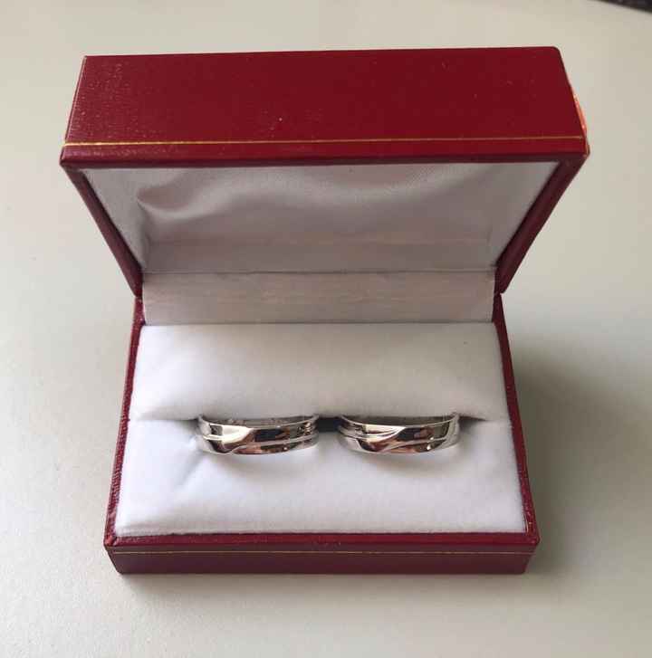 Alianzas! tienen grabada nuestra fecha e iniciales K&E 13.07.19