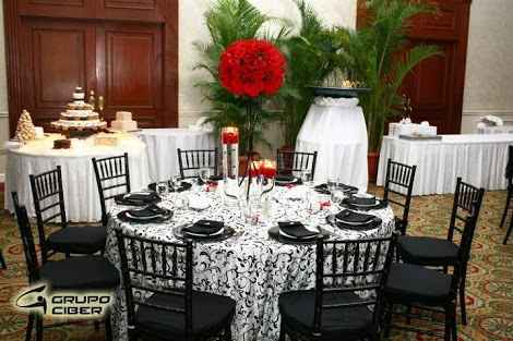 Boda en blanco con detalles en rojo o solo blanco, que opinan? - 3