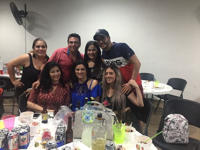 hermanas, sobrinos y cuñada