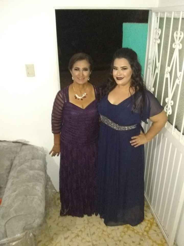 MI MAMA Y HERMANA 
