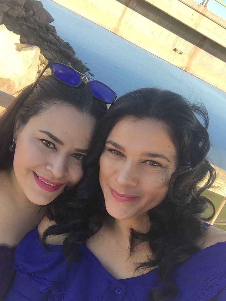 con mi otra hermanita la mas peque