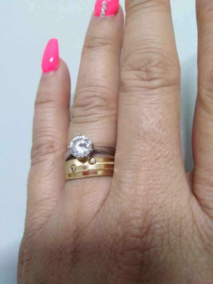 anillo compromiso y argolla