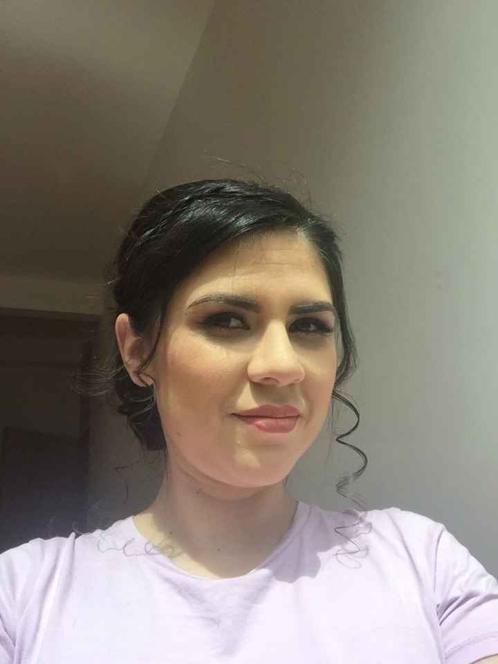  Prueba de maquillaje y peinado - 1