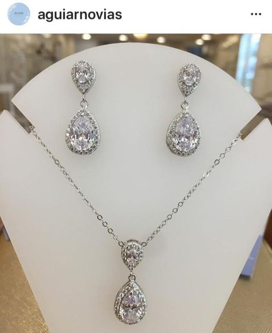 Aretes Aguiar