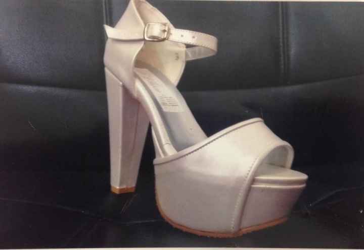 Zapatos 👠 y tenis para Novia 👟 - 3