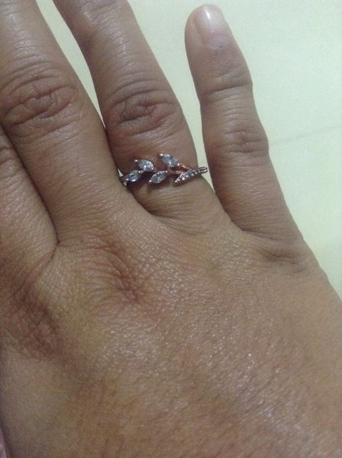 Mi hermoso Anillo de Compromiso 7