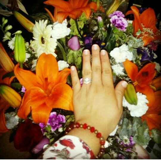 Anillo de compromiso, joyitas - 1