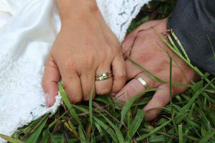Presuman su anillo de bodas!! - 1