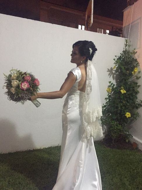 Chicas compartan su vestido de novia - 1