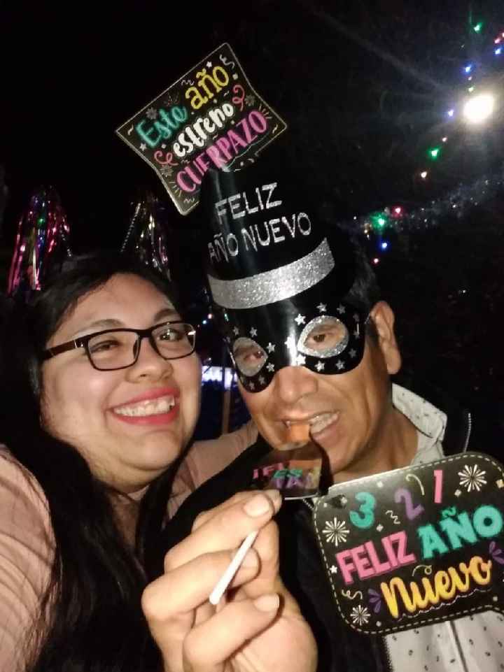 La última foto del año juntos 💑🎉🍇 - 2