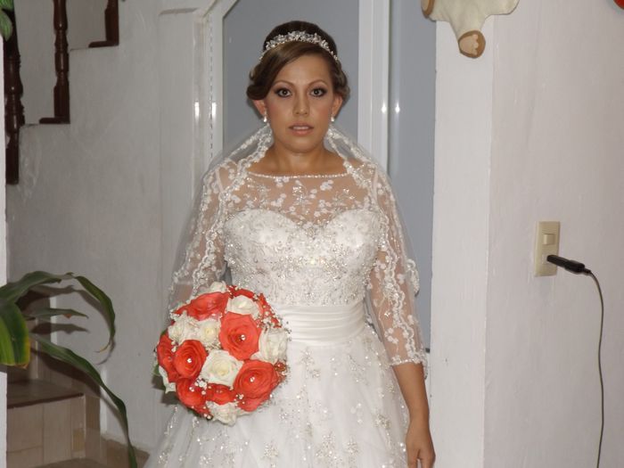 Chicas compartan su vestido de novia - 2