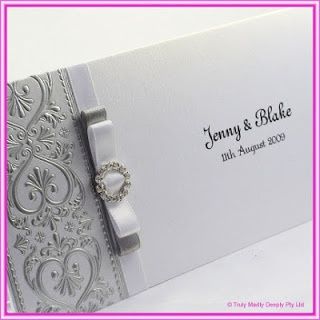 Invitaciones con broche - 7
