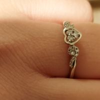 Esencial o lujo: anillo de compromiso - 1