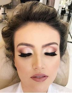 Te concedo un deseo: Maquillaje y peinado - 1