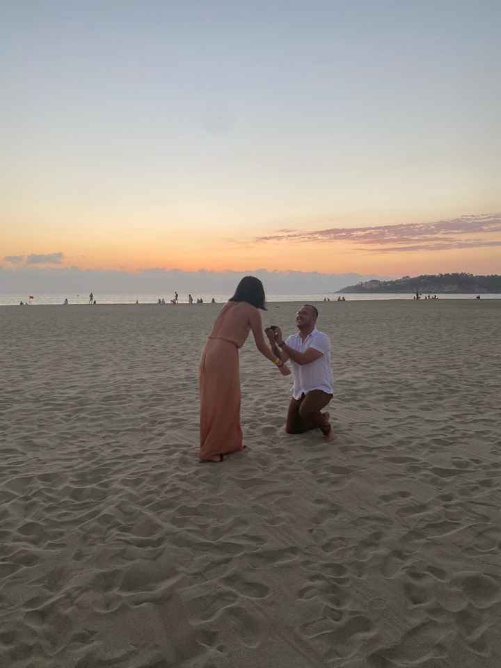 ¿Tu pareja se arrodilló cuando hizo la propuesta?🎁 - 1