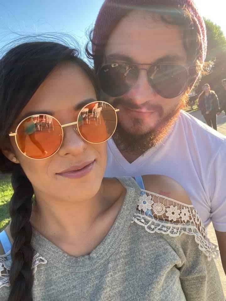 Reto con regalo: Sube una foto con tu pareja🎁 - 1