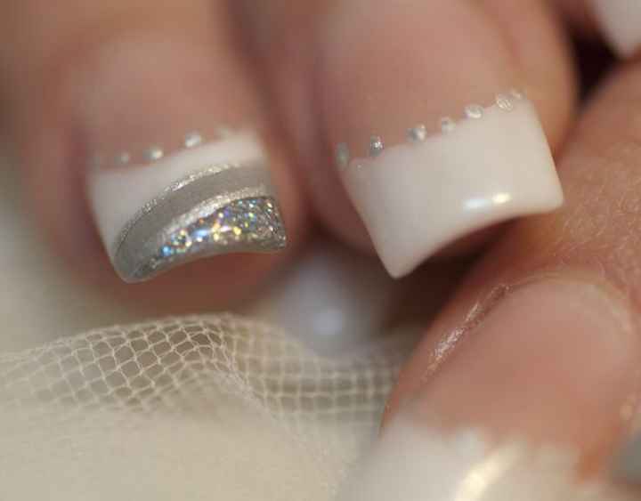Diseño de uñas acrílicas para el gran día, qué les parecen? - 2