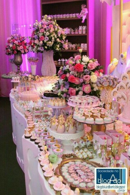 Mesa de dulces en rosa 🎀 1