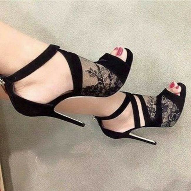 Zapatos de novia en colores oscuros 1