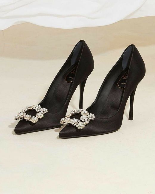 Zapatos de novia en colores oscuros 16