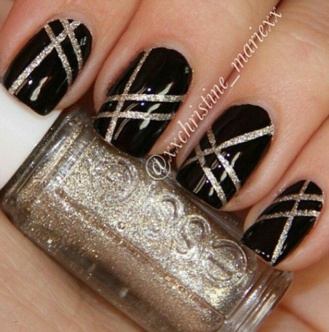 Uñas en color negro 9