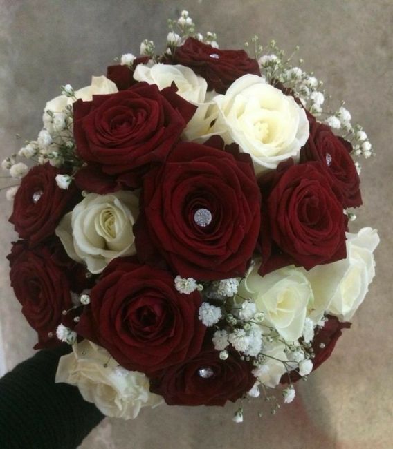 Ramos de novia en color oscuro 2