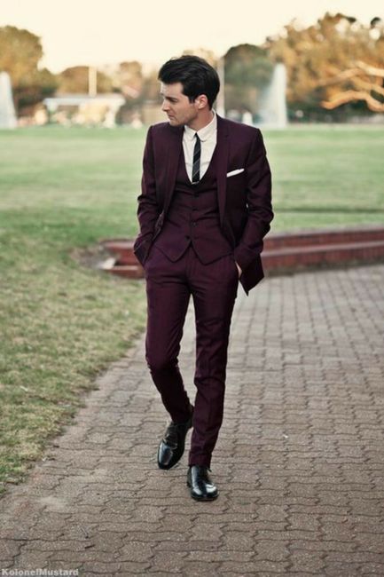 Trajes de novio en colores oscuros - 2