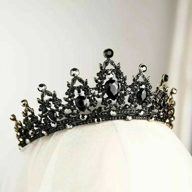 Tiaras en tono oscuro 1