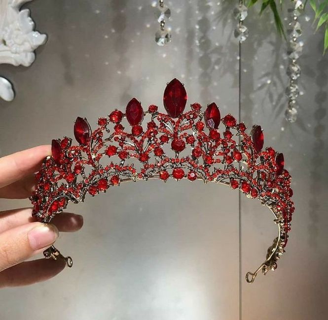 Tiaras en tono oscuro 7