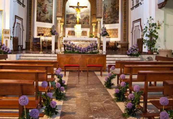 Decoración de la iglesia en morado 🌈 - 4