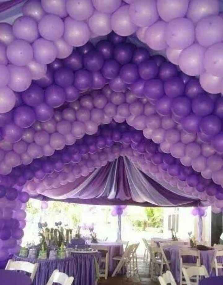 Decoración de salon en tonos morado - 2