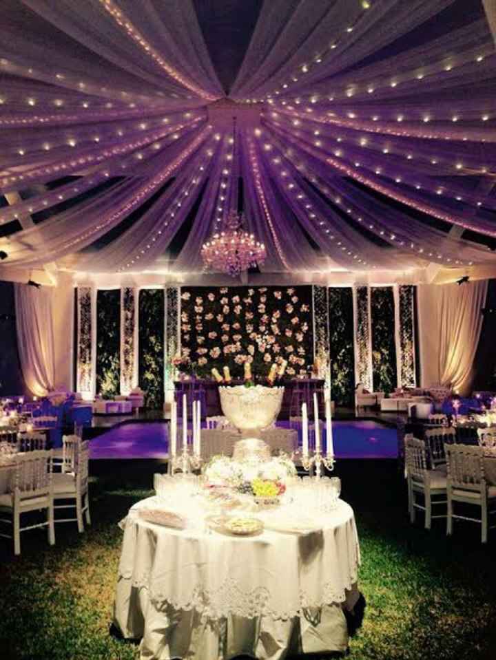 Decoración de salon en tonos morado - 6