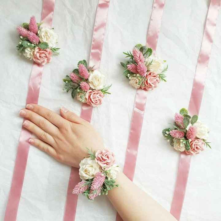 Corsage para damas de honor rosa 🎀 - 7