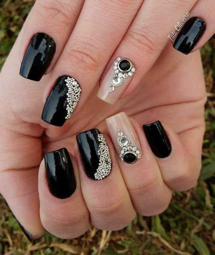 Uñas en color negro - 6