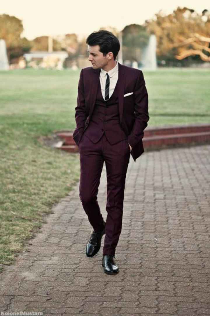 Trajes de novio en colores oscuros - 2