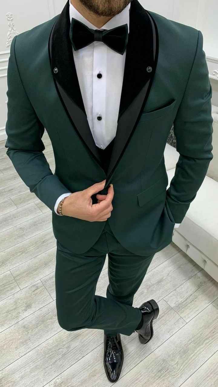 Trajes de novio en colores oscuros - 7
