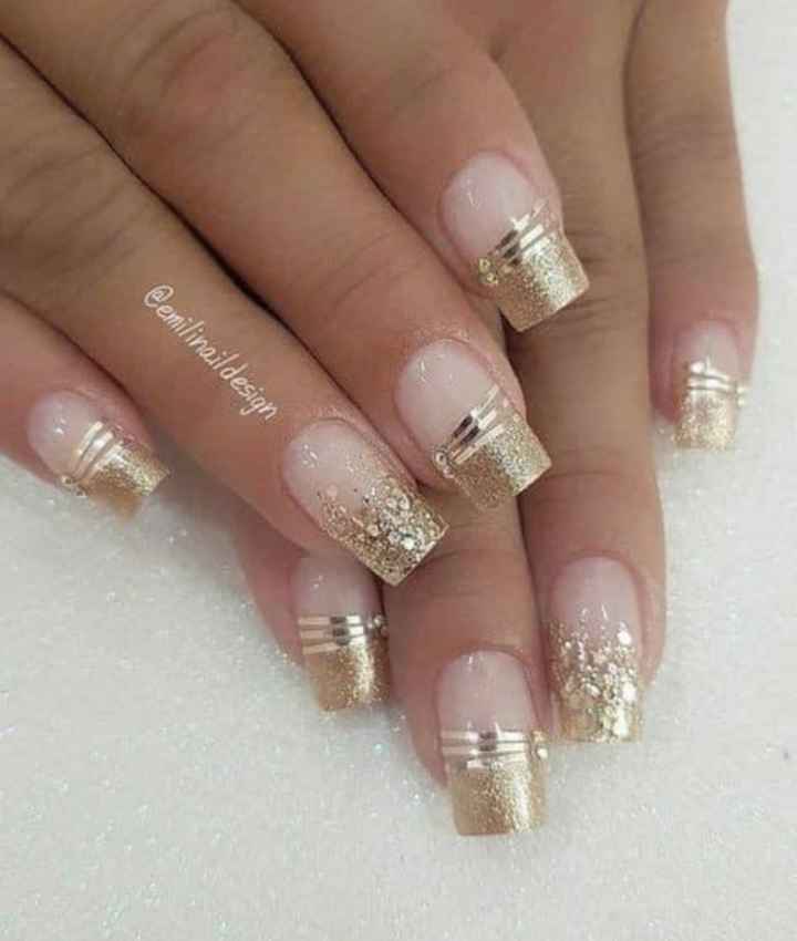 Uñas doradas para novia - 7