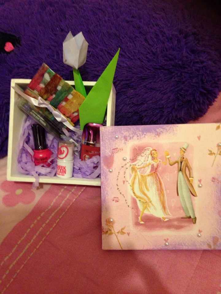 Invitaciones y regalitos para mis damas - 1