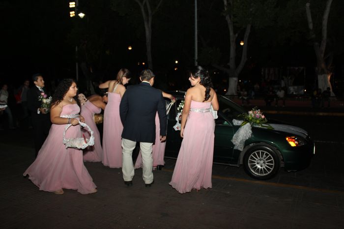 llegando a la iglesia