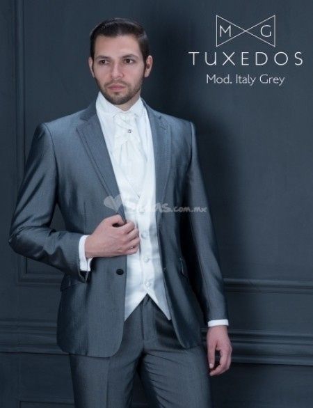 TRAJE 3
