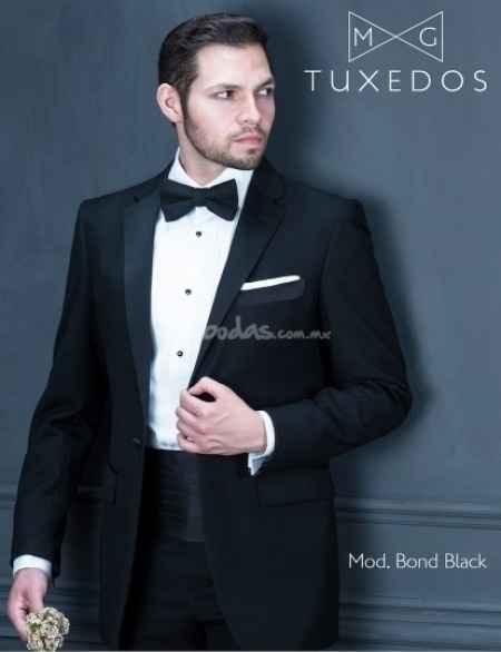 TRAJE 1
