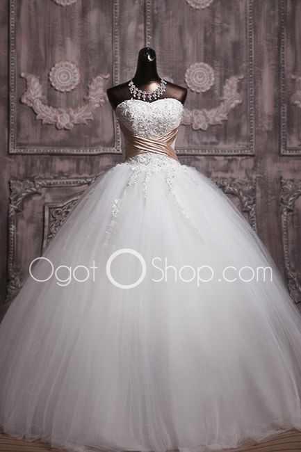 Tantos vestidos... - 2
