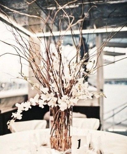 Centros de mesa con naturaleza muerta y colores neutrales