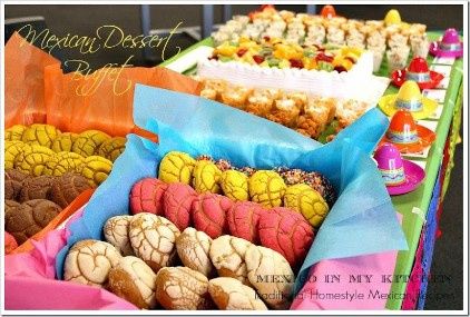 5. Mesa de pan dulce y dulces mexicanos