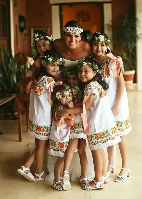 Combinaciones de colores en centros de mesas y color para vestido de damas - 22